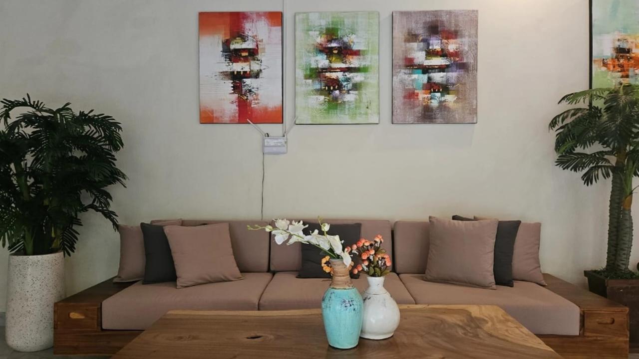 Hamra Villa